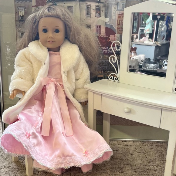 AMERICAN GIRL BUNDLE - Picture 3 of 9